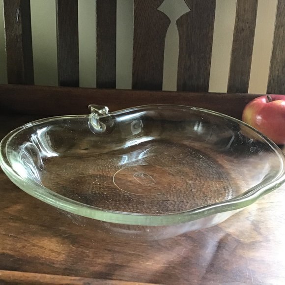 GLASBAKE Kitchen Apple Shaped Dish Glass Pie Plate Vintage Poshmark